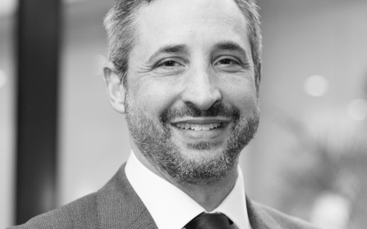 Gav Schneider (Dr)