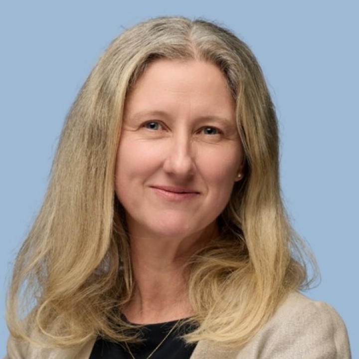 Dr Sarah J Daly